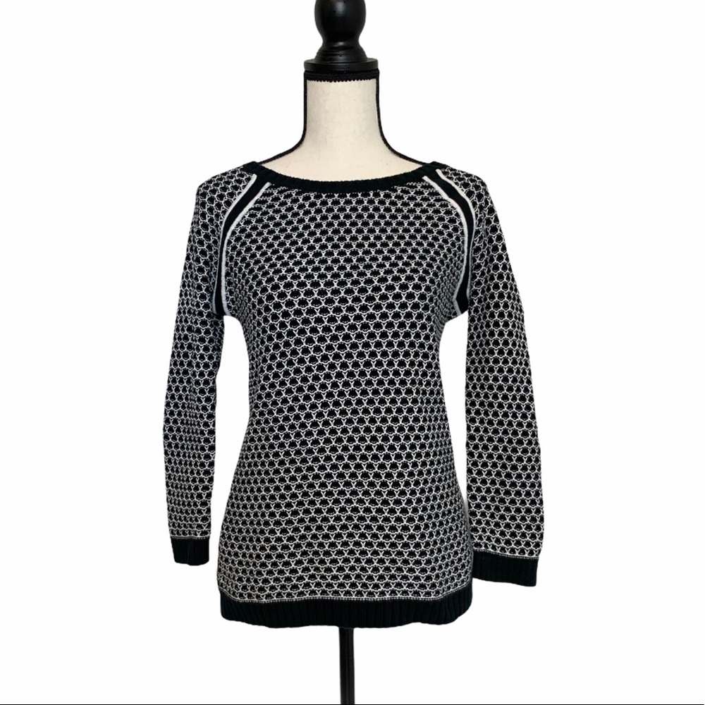 Banana Republic Sweater 3/4 Length Sleeves Black and White Size Small